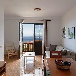 apt-aguedita-3-dorm-terraza-y-vistas-al-mar-y-la-montaa.in-canary-islands.com/
